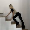 Stylish Women’s Athletic Outfit, High-Waisted Leggings with Crop Top, Great for Yoga and Casual Wear, Crafted from Soft and Stretchy Fabric
